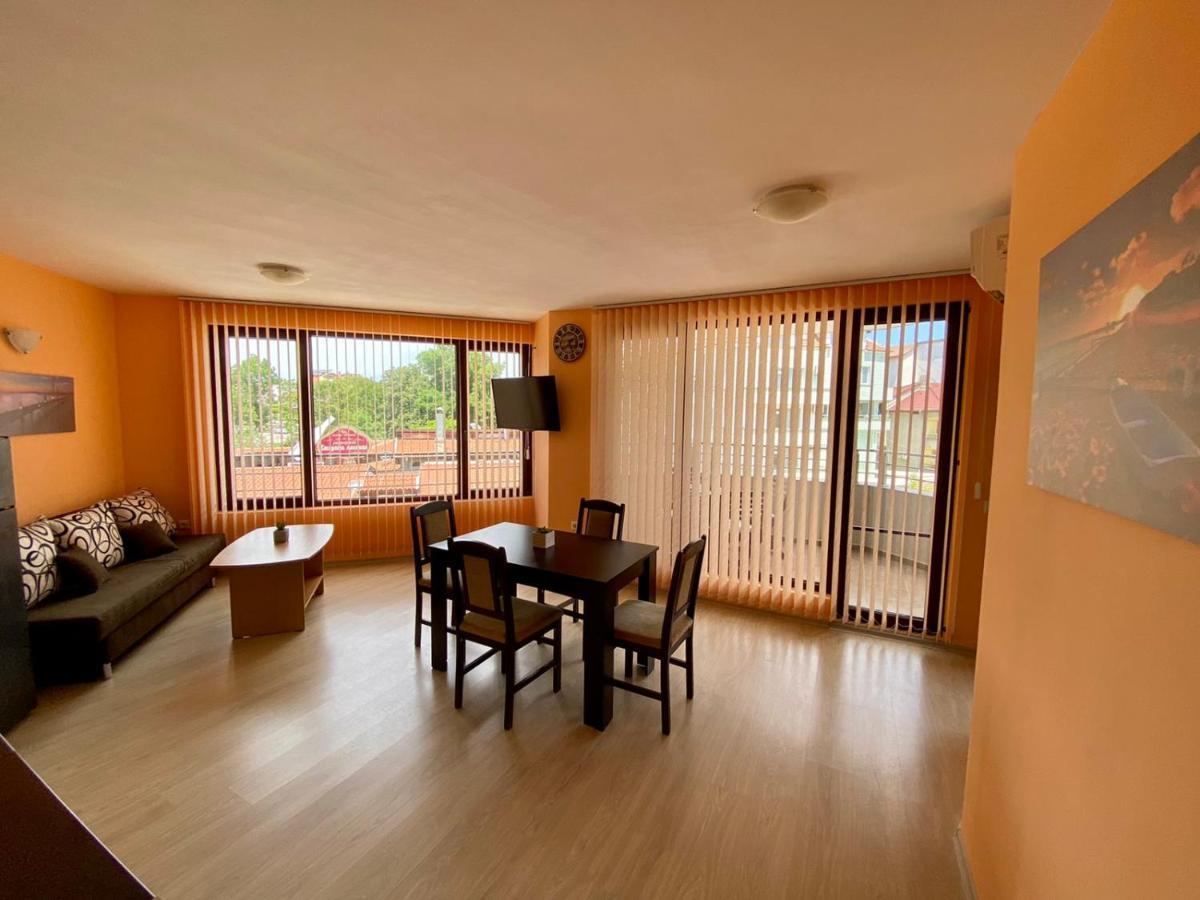 Cozy Apartment In The Center Of Primorszko Kültér fotó